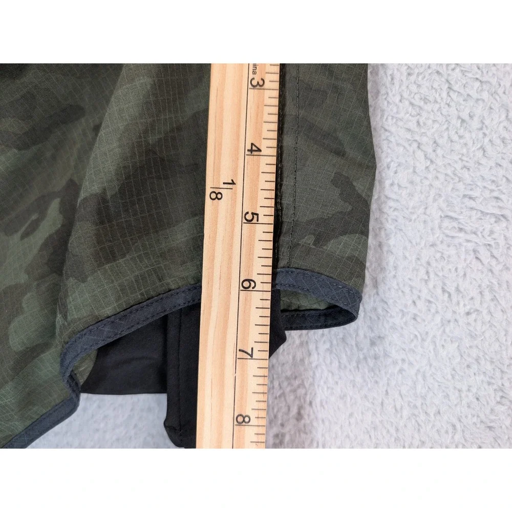 Vuori Kore Shorts Mens XXL Green Camo 2-in-1 Lined Athletic Training 7.5 Inseam